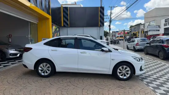CHEVROLET-ONIX-2020