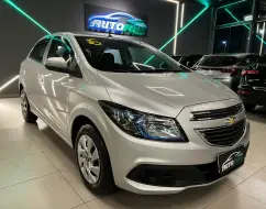 CHEVROLET ONIX 1.4 MPFI LT 8V FLEX 4P MANUAL CHEVROLET ONIX 1.4 MPFI LT 8V FLEX 4P MANUAL