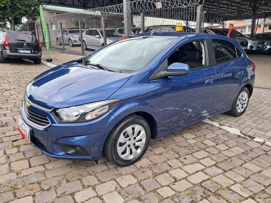 CHEVROLET ONIX 1.0 MPFI LT 8V FLEX 4P MANUAL