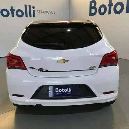CHEVROLET-ONIX-2018