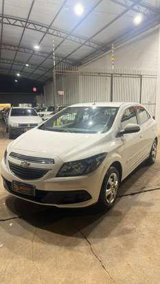 CHEVROLET-ONIX-2014