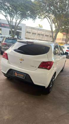 CHEVROLET-ONIX-2017