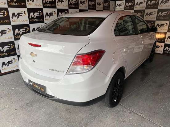 CHEVROLET-PRISMA-2014