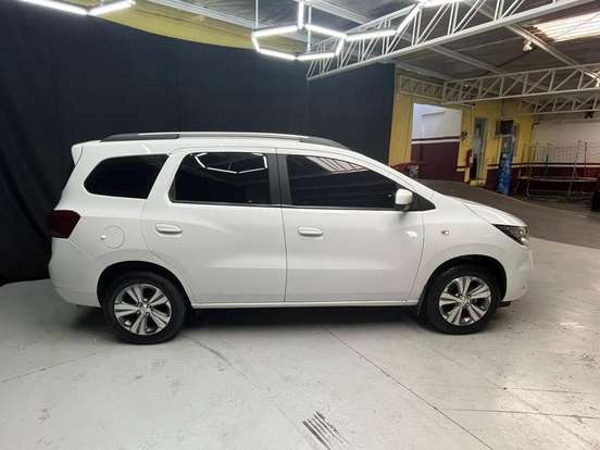 CHEVROLET-SPIN-1.8 PREMIER 8V FLEX 4P AUTOMÁTICO CHEVROLET-SPIN-2023