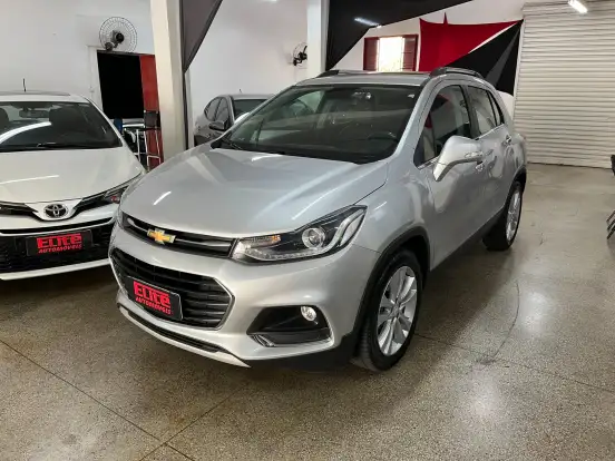 CHEVROLET-TRACKER-2019