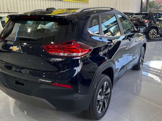 CHEVROLET-TRACKER-2025