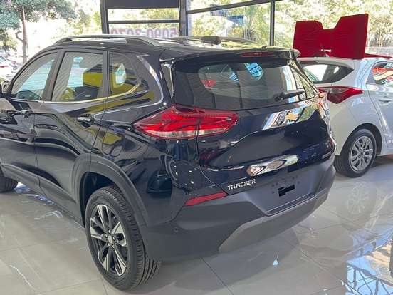 CHEVROLET-TRACKER-2025
