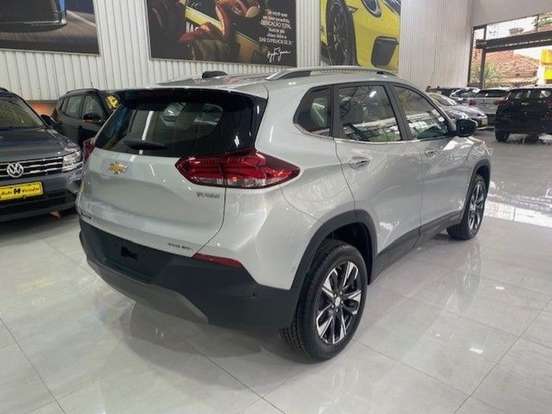 CHEVROLET-TRACKER-2025