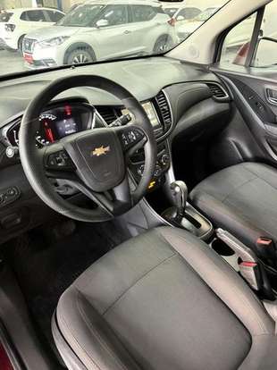 CHEVROLET-TRACKER-2017
