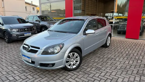 CHEVROLET VECTRA 2.0 MPFI GT HATCH 8V FLEX 4P MANUAL