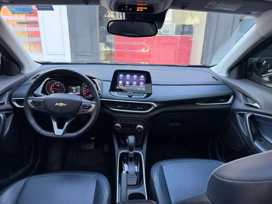 CHEVROLET-TRACKER-2021