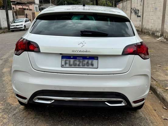 CITROËN-DS4-2013