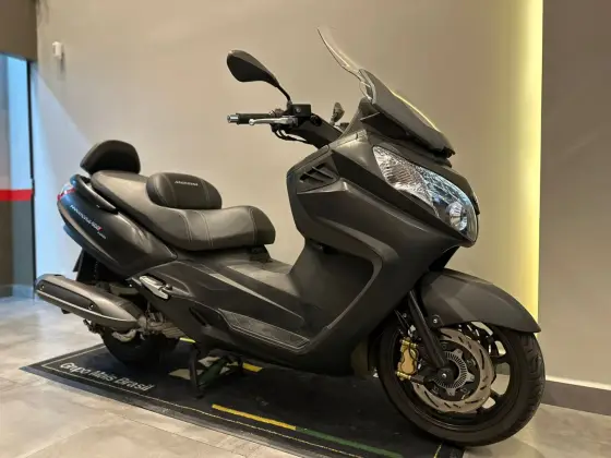 DAFRA MAXSYM 400i 