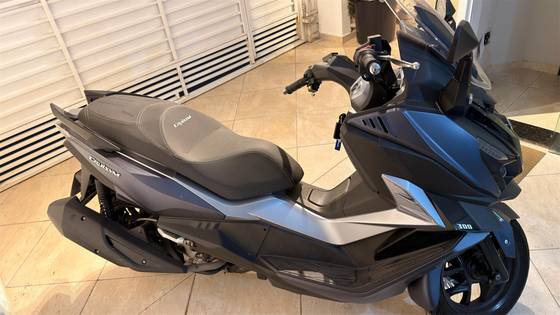 DAFRA CRUISYM 300 