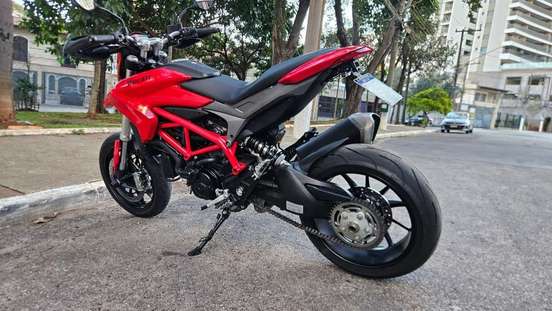 DUCATI-HYPERMOTARD 821-2016