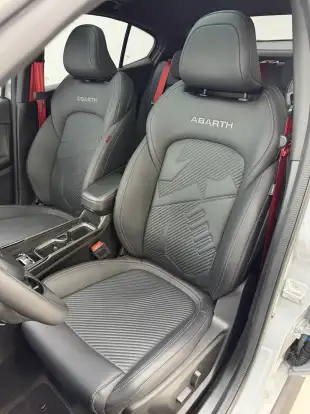 FIAT-FASTBACK-1.3 TURBO 270 FLEX ABARTH AT6 FIAT-FASTBACK-2025
