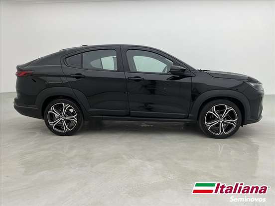 FIAT-FASTBACK-2024