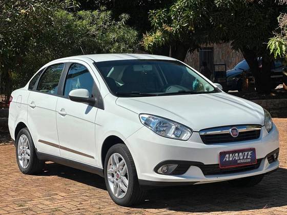 FIAT GRAND SIENA 1.6 MPI ESSENCE 16V FLEX 4P MANUAL