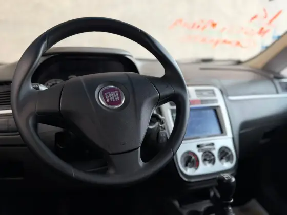 FIAT PUNTO 1.4 ATTRACTIVE 8V FLEX 4P MANUAL