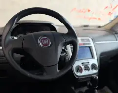 FIAT PUNTO 1.4 ATTRACTIVE 8V FLEX 4P MANUAL FIAT PUNTO 1.4 ATTRACTIVE 8V FLEX 4P MANUAL