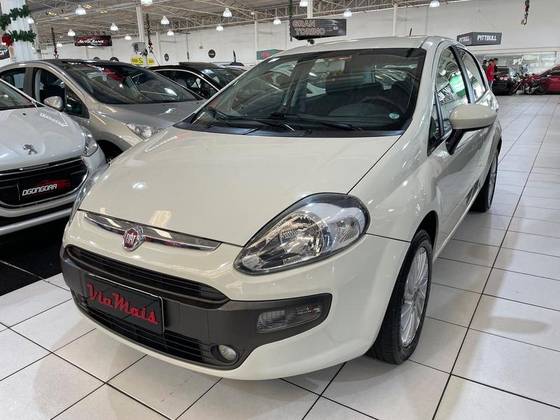 FIAT PUNTO 1.6 ESSENCE 16V FLEX 4P MANUAL