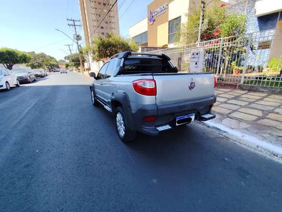 FIAT-STRADA-1.8 MPI ADVENTURE CD 16V FLEX 3P MANUAL FIAT-STRADA-2014