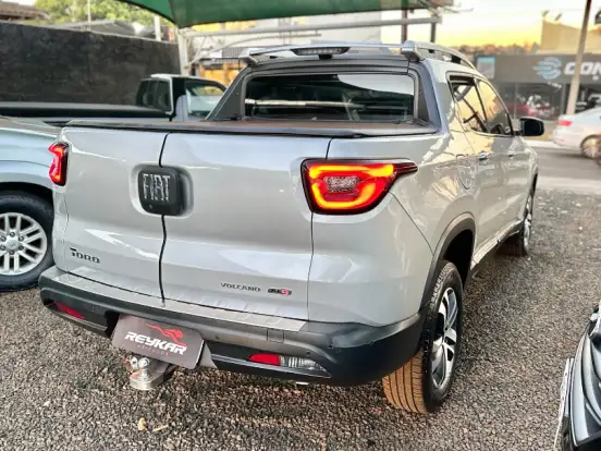 FIAT-TORO-2.0 16V TURBO DIESEL VOLCANO 4WD AT9 FIAT-TORO-2017