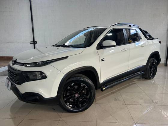 FIAT TORO 2.0 16V TURBO DIESEL FREEDOM 4WD AT9