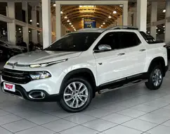 FIAT TORO 2.0 16V TURBO DIESEL RANCH 4WD AT9 FIAT TORO 2.0 16V TURBO DIESEL RANCH 4WD AT9