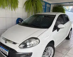 FIAT PUNTO 1.6 ESSENCE 16V FLEX 4P MANUAL FIAT PUNTO 1.6 ESSENCE 16V FLEX 4P MANUAL
