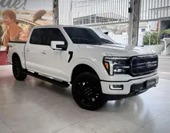 FORD F-150 5.0 V8 GASOLINA CD LARIAT BLACK FX4 AUTOMÁTICO FORD F-150 5.0 V8 GASOLINA CD LARIAT BLACK FX4 AUTOMÁTICO