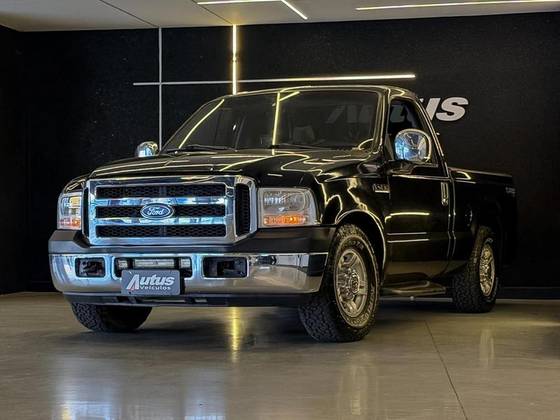 FORD F-250 4.2 XL S DUTY 4X2 CS V6 GASOLINA 2P MANUAL