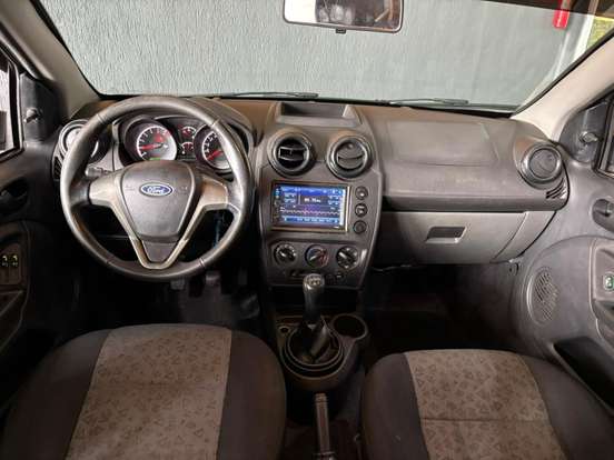 FORD-FIESTA-2011