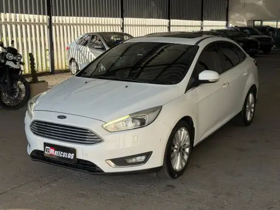 FORD-FOCUS-2.0 SE PLUS 16V FLEX 4P POWERSHIFT FORD-FOCUS-2015