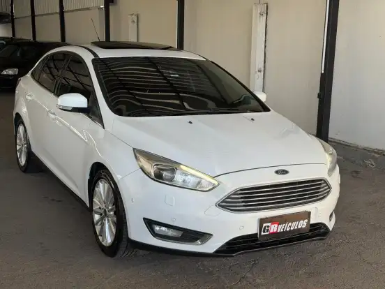 FORD-FOCUS-2015