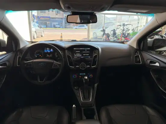 FORD-FOCUS-2.0 SE PLUS 16V FLEX 4P POWERSHIFT FORD-FOCUS-2015