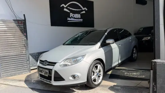 FORD FOCUS 2.0 SE SEDAN 16V FLEX 4P POWERSHIFT