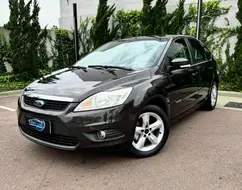 FORD FOCUS 2.0 GHIA 16V FLEX 4P AUTOMÁTICO FORD FOCUS 2.0 GHIA 16V FLEX 4P AUTOMÁTICO
