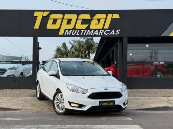 FORD FOCUS 2.0 SE PLUS FASTBACK 16V FLEX 4P POWERSHIFT