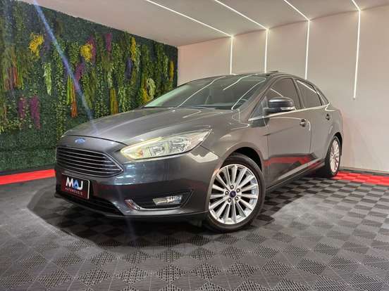FORD-FOCUS-2017