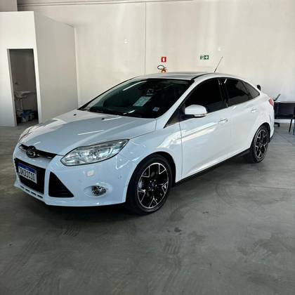 FORD FOCUS 2.0 TITANIUM SEDAN 16V FLEX 4P AUTOMÁTICO