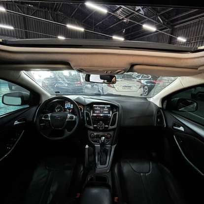FORD-FOCUS-2014