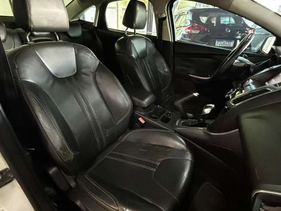 FORD-FOCUS-2.0 TITANIUM SEDAN 16V FLEX 4P AUTOMÁTICO FORD-FOCUS-2014