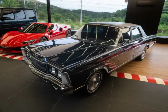 FORD-GALAXIE-1980