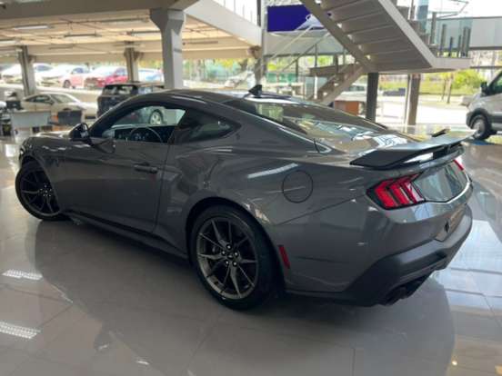 FORD-MUSTANG-5.0 V8 GASOLINA DARK HORSE SELECTSHIFT FORD-MUSTANG-2025