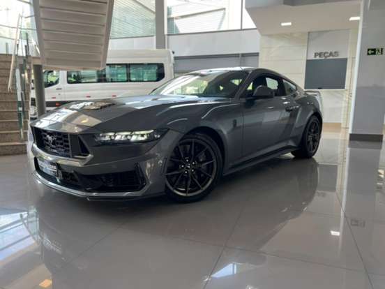 FORD-MUSTANG-2025