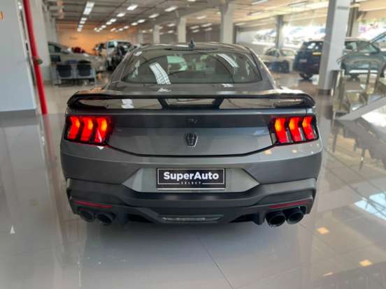 FORD-MUSTANG-2025