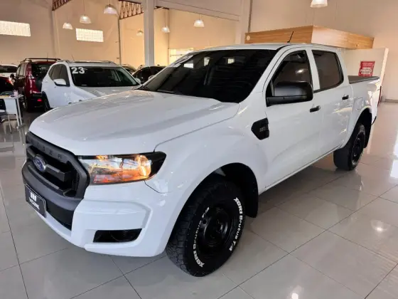 FORD RANGER 2.2 XL 4X4 CD 16V DIESEL 4P MANUAL FORD RANGER 2.2 XL 4X4 CD 16V DIESEL 4P MANUAL