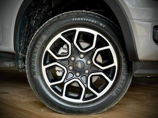 FORD-RANGER-3.0 V6 TURBO DIESEL CD LIMITED 4X4 AUTOMÁTICO FORD-RANGER-2025