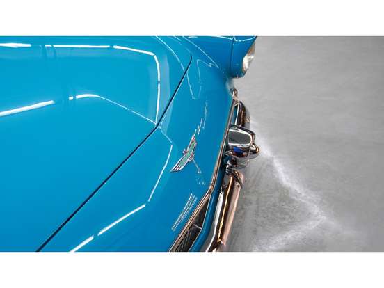 FORD-THUNDERBIRD-1956